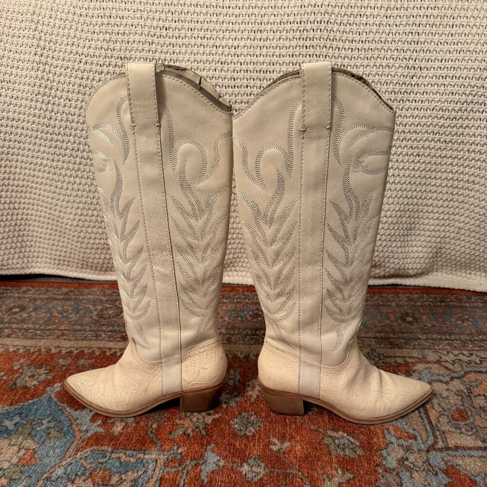 DOLCE VITA Solei White Embossed Leather Western Boot | Size 7